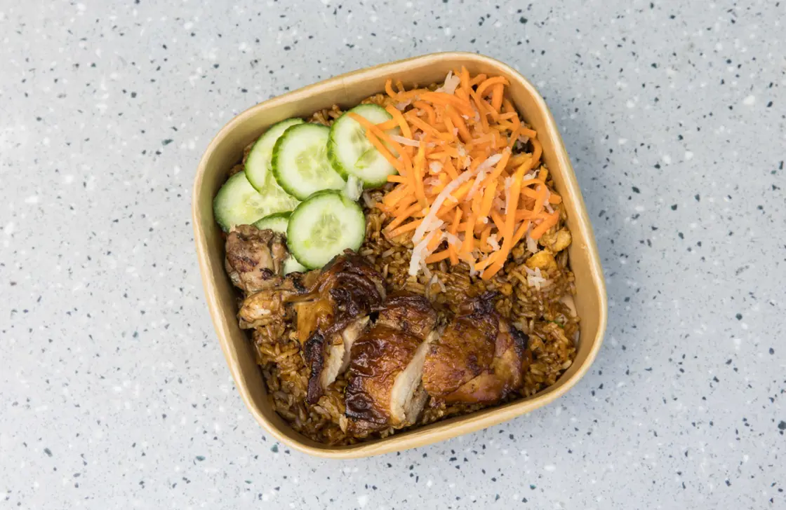 Fried chicken with salad