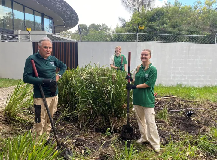 Volunteers - bushcare & horticultural