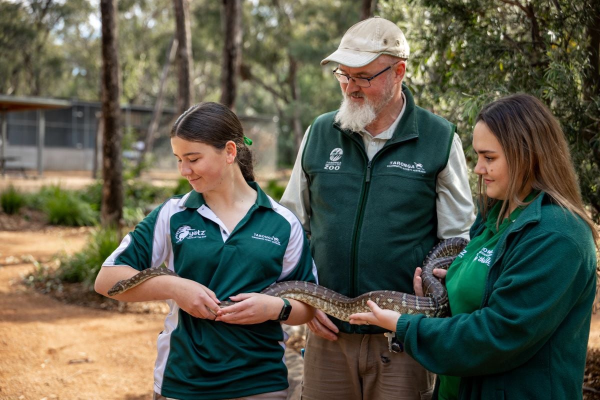 YATZ Students in Dubbo holding a snake