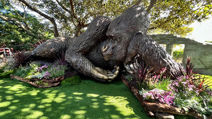 King Nyani Sculpture