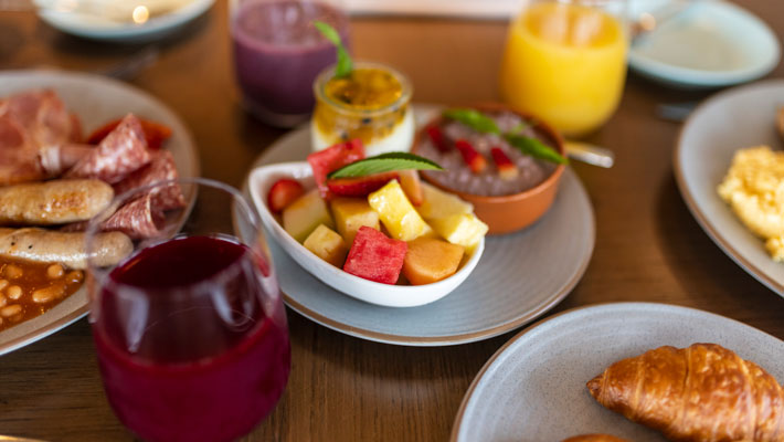 Buffet Breakfast at Me Gal.